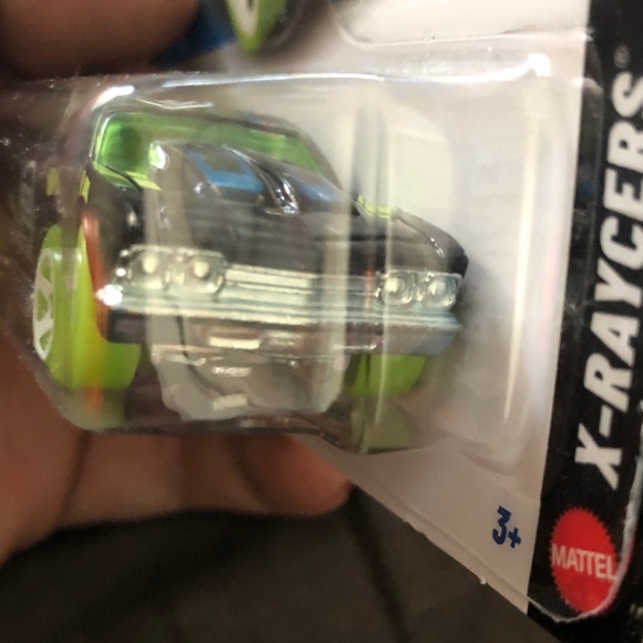 Mattel Hot Wheels '69 Chevelle X-Racers - Black and Green - Picture 3 of 8